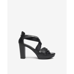Sandales en cuir noir Nero...